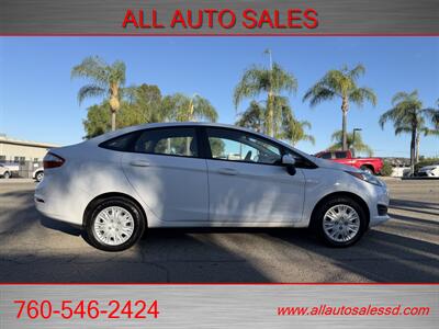 2019 Ford Fiesta S   - Photo 10 - Escondido, CA 92029