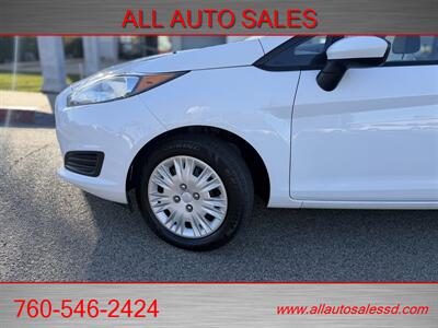 2019 Ford Fiesta S   - Photo 2 - Escondido, CA 92029