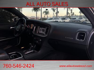 2021 Dodge Charger SXT   - Photo 13 - Escondido, CA 92029