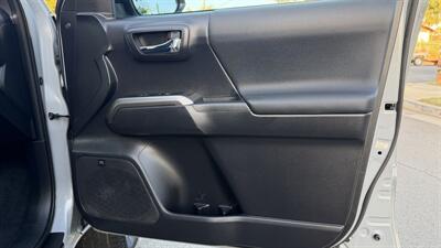 2020 Toyota Tacoma TRD Off-Road - Photo 43 - Escondido, CA 92029