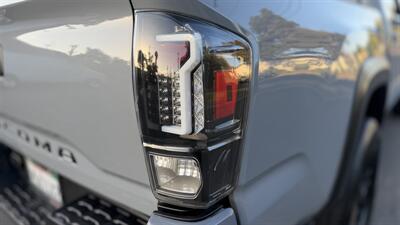 2020 Toyota Tacoma TRD Off-Road - Photo 13 - Escondido, CA 92029