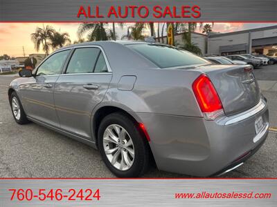 2015 Chrysler 300 Series Limited   - Photo 9 - Escondido, CA 92029