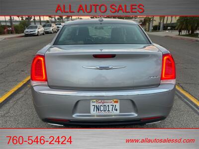 2015 Chrysler 300 Series Limited   - Photo 10 - Escondido, CA 92029