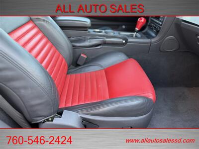 2002 Ford Thunderbird Deluxe   - Photo 34 - Escondido, CA 92029