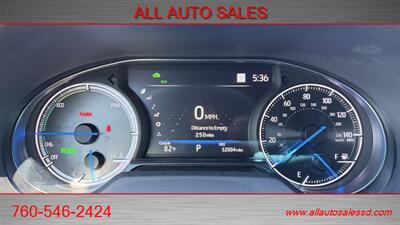 2021 Toyota Venza Limited - Photo 38 - Escondido, CA 92029