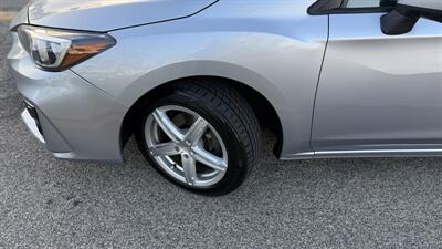 2017 Subaru Impreza Premium - Photo 2 - Escondido, CA 92029