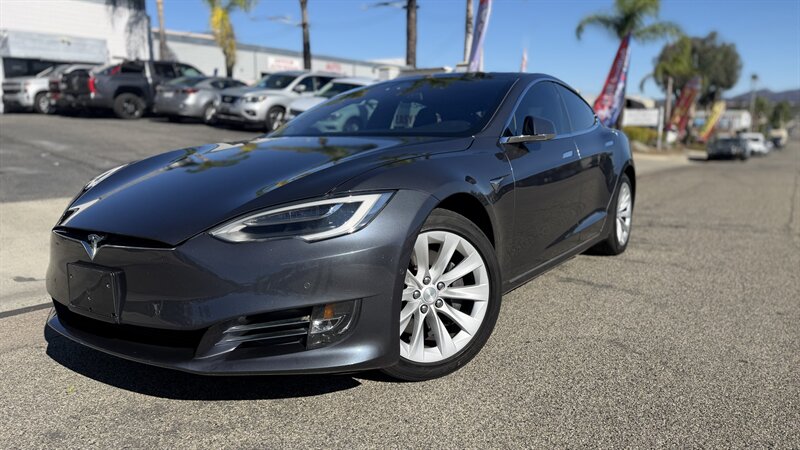 2018 Tesla Model S 100D   - Photo 1 - Escondido, CA 92029