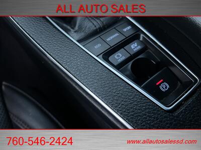 2021 Toyota Avalon Hybrid XSE   - Photo 14 - Escondido, CA 92029