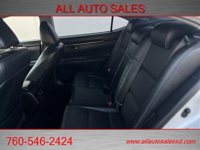 2016 Lexus ES 300h   - Photo 30 - Escondido, CA 92029