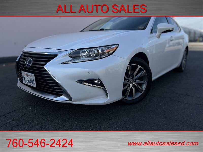 2016 Lexus ES 300h  