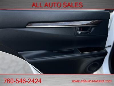 2016 Lexus ES 300h   - Photo 35 - Escondido, CA 92029