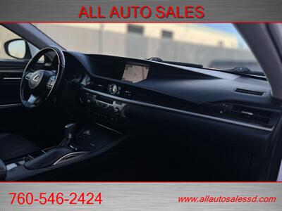 2016 Lexus ES 300h   - Photo 31 - Escondido, CA 92029