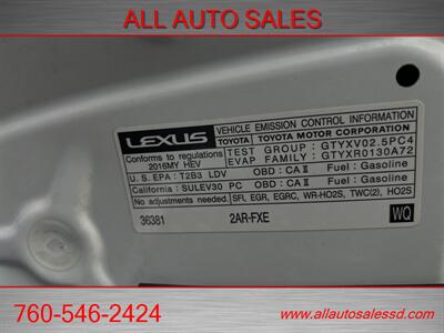 2016 Lexus ES 300h   - Photo 39 - Escondido, CA 92029