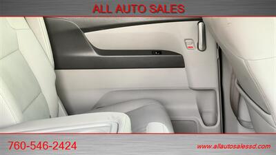 2013 Honda Odyssey EX-L w/Navi - Photo 34 - Escondido, CA 92029