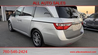 2013 Honda Odyssey EX-L w/Navi - Photo 7 - Escondido, CA 92029