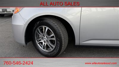 2013 Honda Odyssey EX-L w/Navi - Photo 2 - Escondido, CA 92029