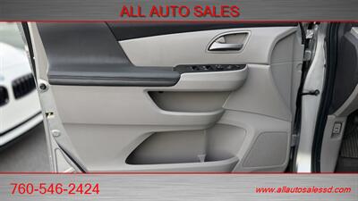 2013 Honda Odyssey EX-L w/Navi - Photo 33 - Escondido, CA 92029