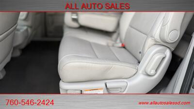 2013 Honda Odyssey EX-L w/Navi - Photo 22 - Escondido, CA 92029