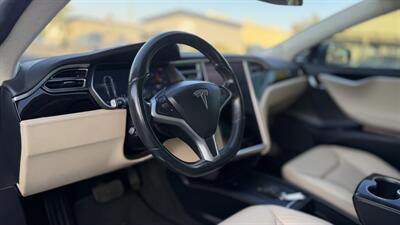 2016 Tesla Model S 70D   - Photo 20 - Escondido, CA 92029