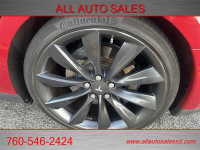 2015 Tesla Model S 70D   - Photo 12 - Escondido, CA 92029