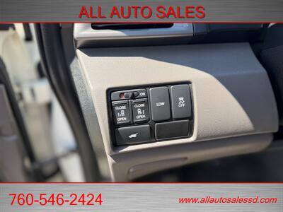 2014 Honda Odyssey EX-L   - Photo 22 - Escondido, CA 92029