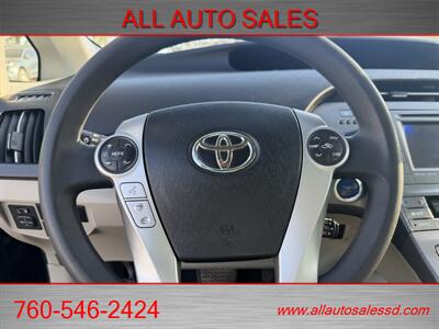 2014 Toyota Prius Three   - Photo 12 - Escondido, CA 92029