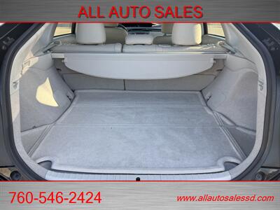 2014 Toyota Prius Three   - Photo 25 - Escondido, CA 92029