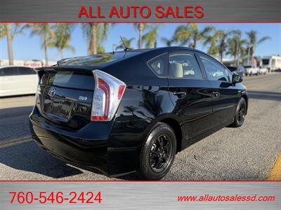 2014 Toyota Prius Three   - Photo 8 - Escondido, CA 92029