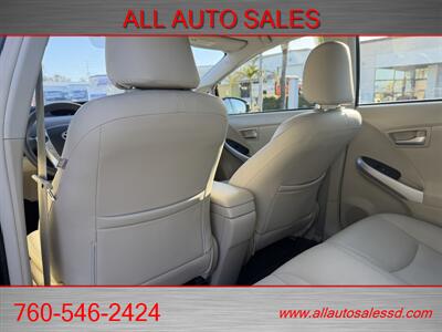 2014 Toyota Prius Three   - Photo 22 - Escondido, CA 92029