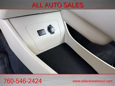 2014 Toyota Prius Three   - Photo 15 - Escondido, CA 92029
