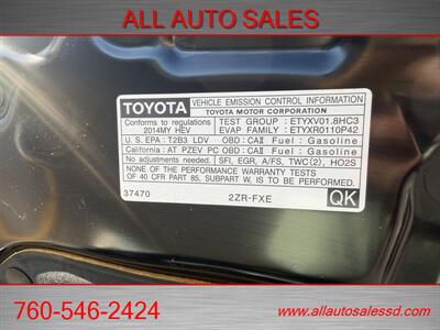 2014 Toyota Prius Three   - Photo 31 - Escondido, CA 92029