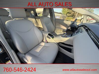2014 Toyota Prius Three   - Photo 24 - Escondido, CA 92029