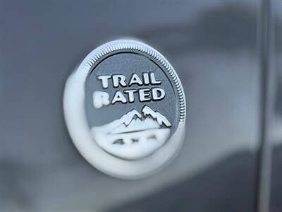 2014 Jeep Grand Cherokee Overland - Photo 12 - Escondido, CA 92029