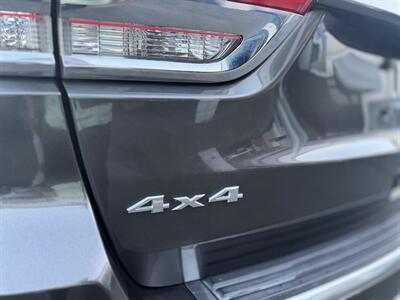 2014 Jeep Grand Cherokee Overland - Photo 11 - Escondido, CA 92029