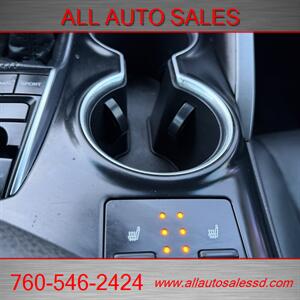 2019 Toyota Camry XSE   - Photo 20 - Escondido, CA 92029