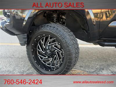 2020 Toyota Tacoma TRD Sport   - Photo 2 - Escondido, CA 92029