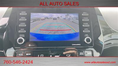 2021 Toyota Prius L Eco   - Photo 17 - Escondido, CA 92029
