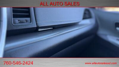 2016 Toyota Sienna SE Premium 8-Passenger - Photo 18 - Escondido, CA 92029