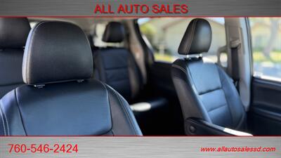 2016 Toyota Sienna SE Premium 8-Passenger - Photo 29 - Escondido, CA 92029