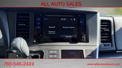 2016 Toyota Sienna SE Premium 8-Passenger - Photo 15 - Escondido, CA 92029