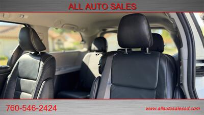 2016 Toyota Sienna SE Premium 8-Passenger - Photo 23 - Escondido, CA 92029