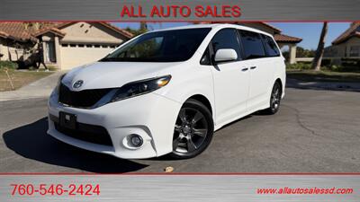 2016 Toyota Sienna SE Premium 8-Passenger - Photo 1 - Escondido, CA 92029