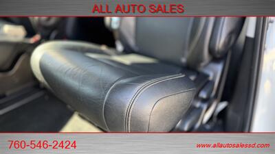 2016 Toyota Sienna SE Premium 8-Passenger - Photo 24 - Escondido, CA 92029