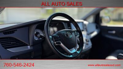 2016 Toyota Sienna SE Premium 8-Passenger - Photo 12 - Escondido, CA 92029