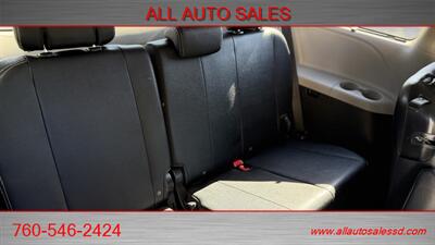 2016 Toyota Sienna SE Premium 8-Passenger - Photo 28 - Escondido, CA 92029