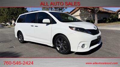 2016 Toyota Sienna SE Premium 8-Passenger - Photo 3 - Escondido, CA 92029
