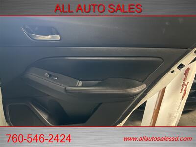 2021 Nissan Altima 2.0 SR   - Photo 35 - Escondido, CA 92029