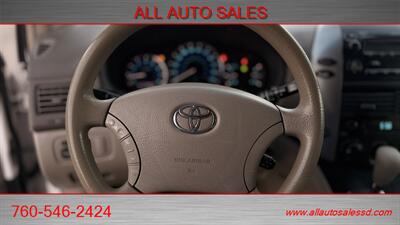 2007 Toyota Sienna LE 7-Passenger - Photo 11 - Escondido, CA 92029
