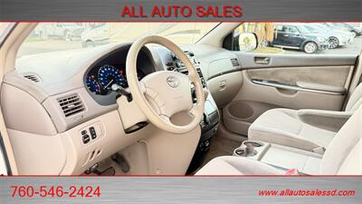 2007 Toyota Sienna LE 7-Passenger - Photo 14 - Escondido, CA 92029