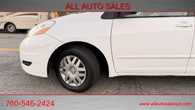 2007 Toyota Sienna LE 7-Passenger - Photo 2 - Escondido, CA 92029